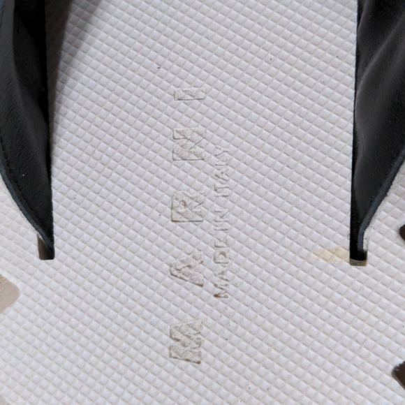 Marni Flip Flops - Picture 6 of 16